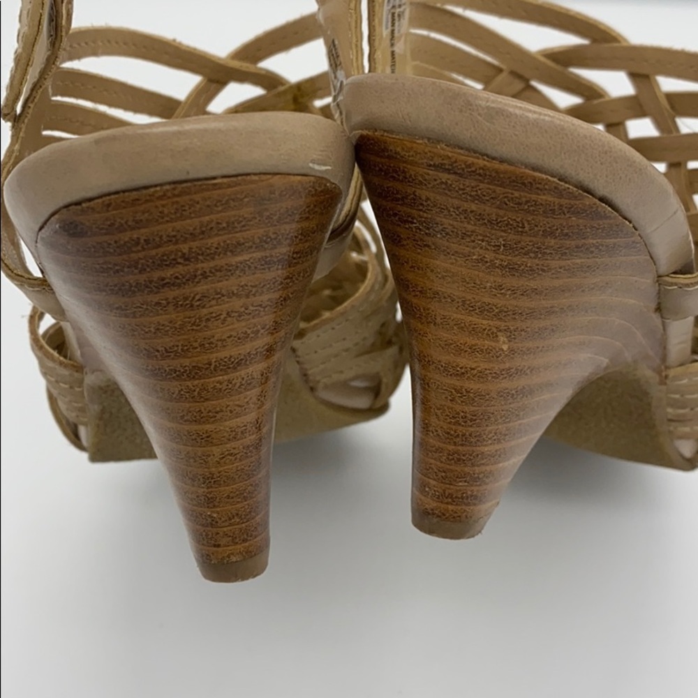 Audrey Brooke Womens Tan Woven Leather Slingback Heel Sandals Size 7-1/2 M - Picture 5 of 9